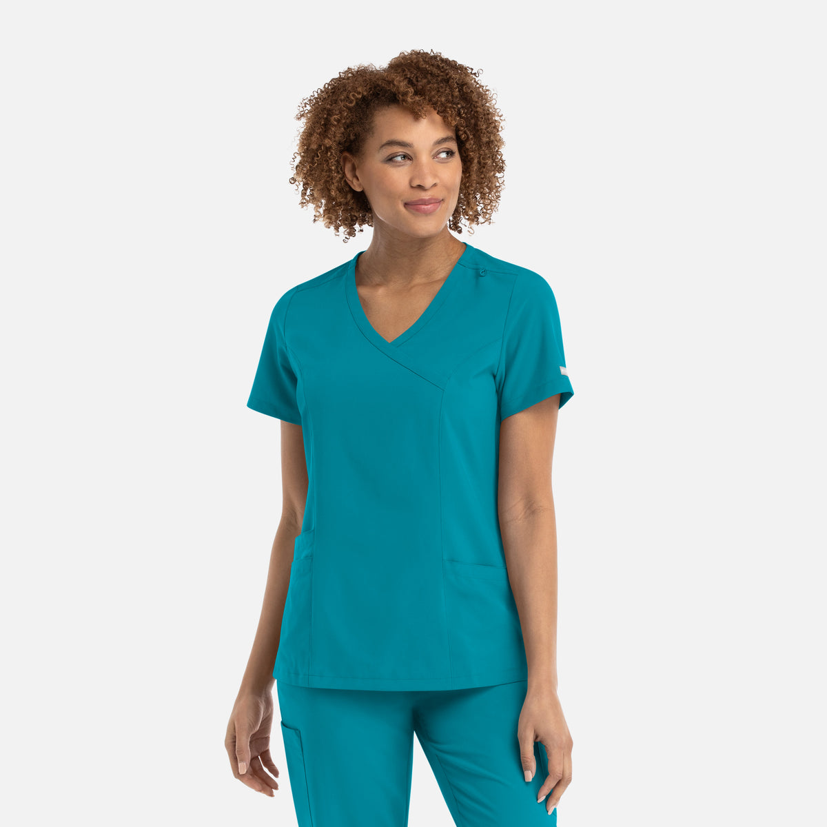 Top clínico mujer Momentum 5002 Maevn en color verde azulado