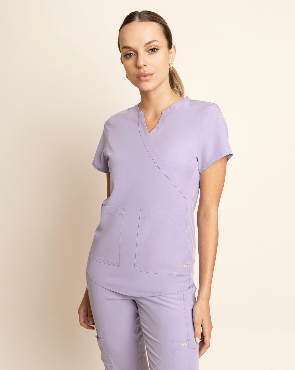 Top Clínico Mujer Comfort MT-02 — Scorpi