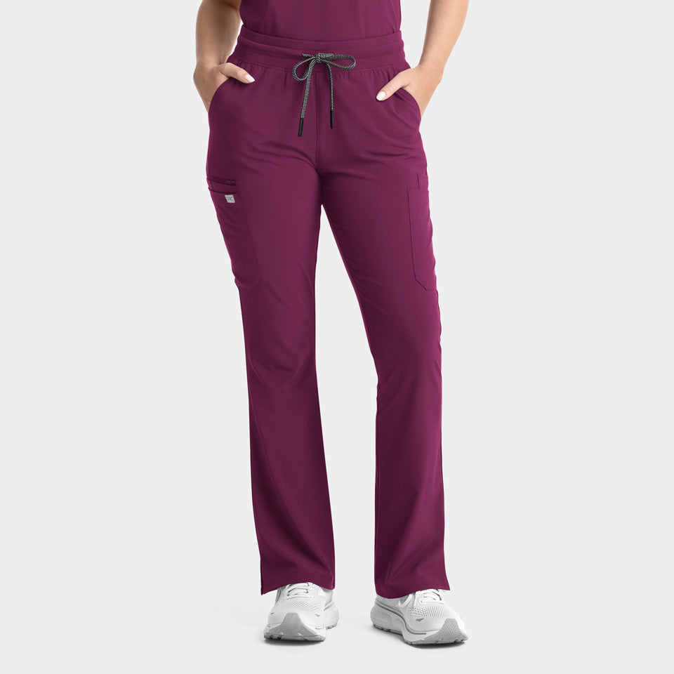 Pantalón clínico mujer Epic 9813 IRG Scrubs en color burdeo