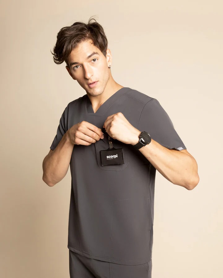 Top Clínico Hombre Comfort HT-02 — Scorpi — Gris